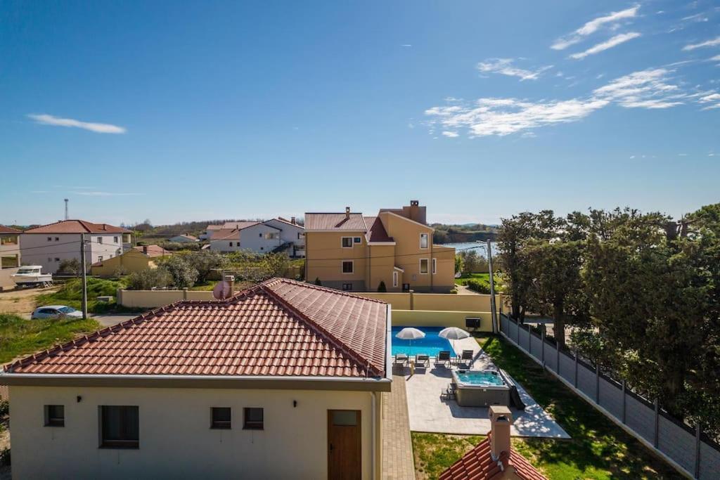 Villa Mattina, With Heated Pool And Jacuzzi Privlaka  Dış mekan fotoğraf