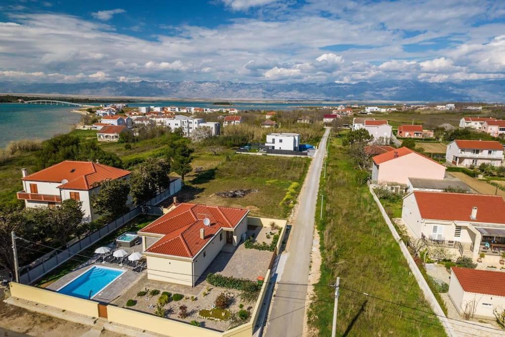 Villa Mattina, With Heated Pool And Jacuzzi Privlaka  Dış mekan fotoğraf