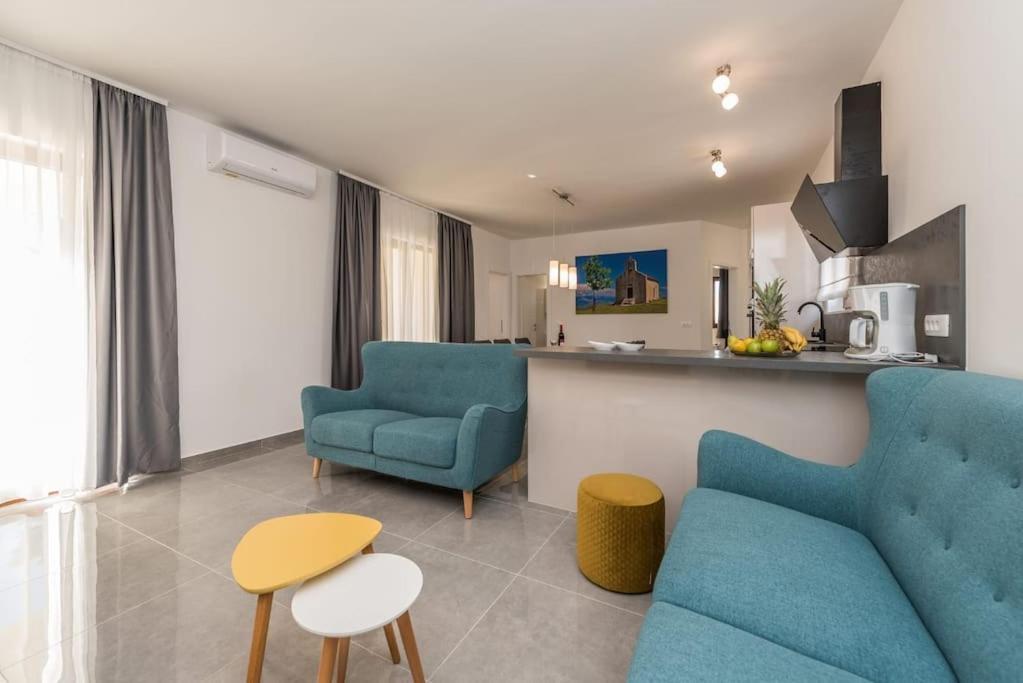 Villa Mattina, With Heated Pool And Jacuzzi Privlaka  Dış mekan fotoğraf
