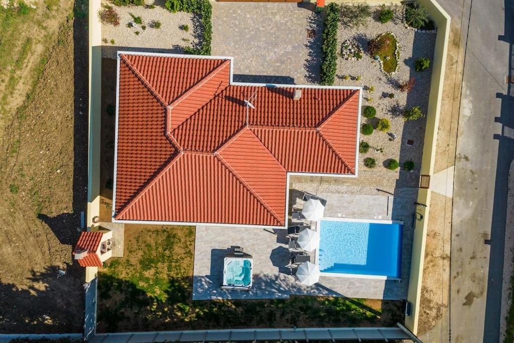Villa Mattina, With Heated Pool And Jacuzzi Privlaka  Dış mekan fotoğraf
