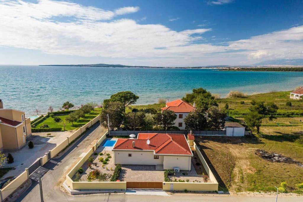 Villa Mattina, With Heated Pool And Jacuzzi Privlaka  Dış mekan fotoğraf