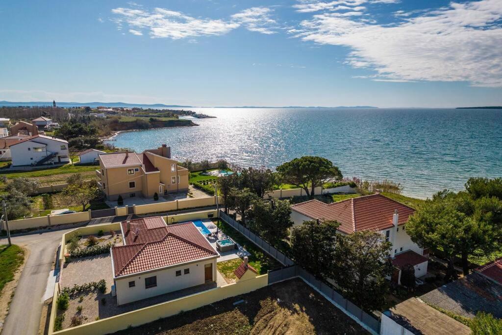 Villa Mattina, With Heated Pool And Jacuzzi Privlaka  Dış mekan fotoğraf