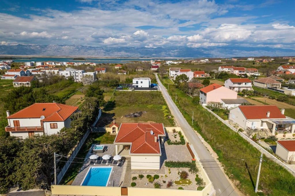 Villa Mattina, With Heated Pool And Jacuzzi Privlaka  Dış mekan fotoğraf